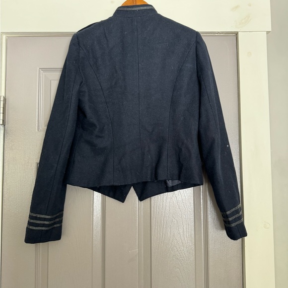 Woman’s fashionable blue bolero jacket double breasted look with buttons - Picture 4 of 5